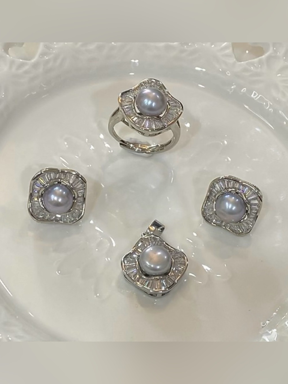 New Classic Silver Pearl Jewelry Set - Gray Blue Tone Pearls & Crystal Accent